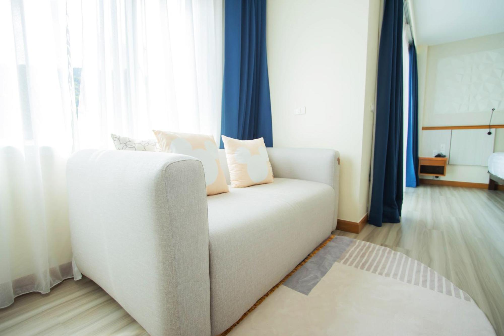 Sira Grande Hotel And Spa - SHA Extra Plus Patong Exterior foto